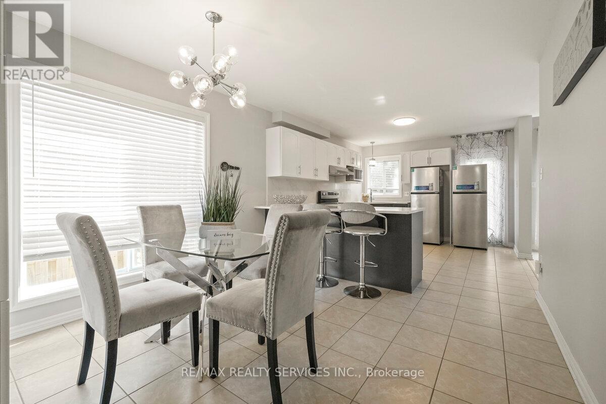 Photo 14 of 829 Oakcrossing Road, London North ON