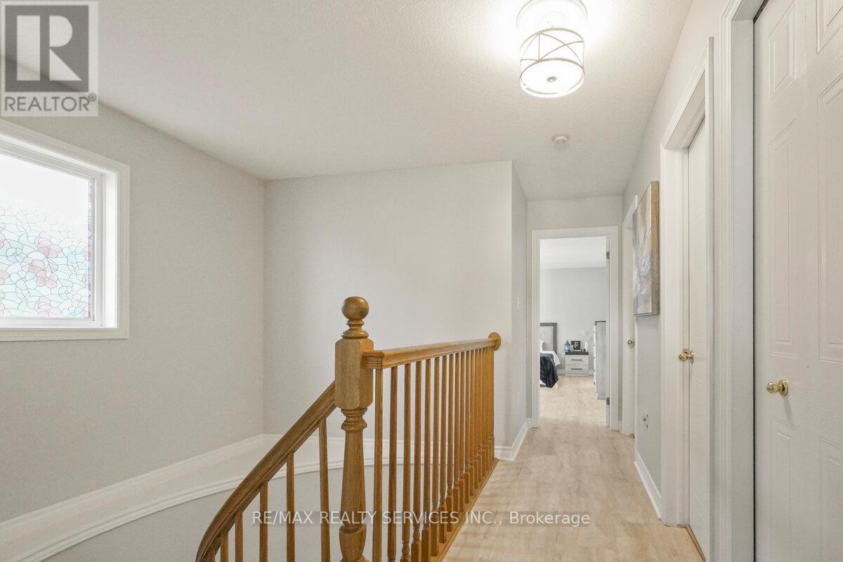Photo 26 of 829 Oakcrossing Road, London North ON