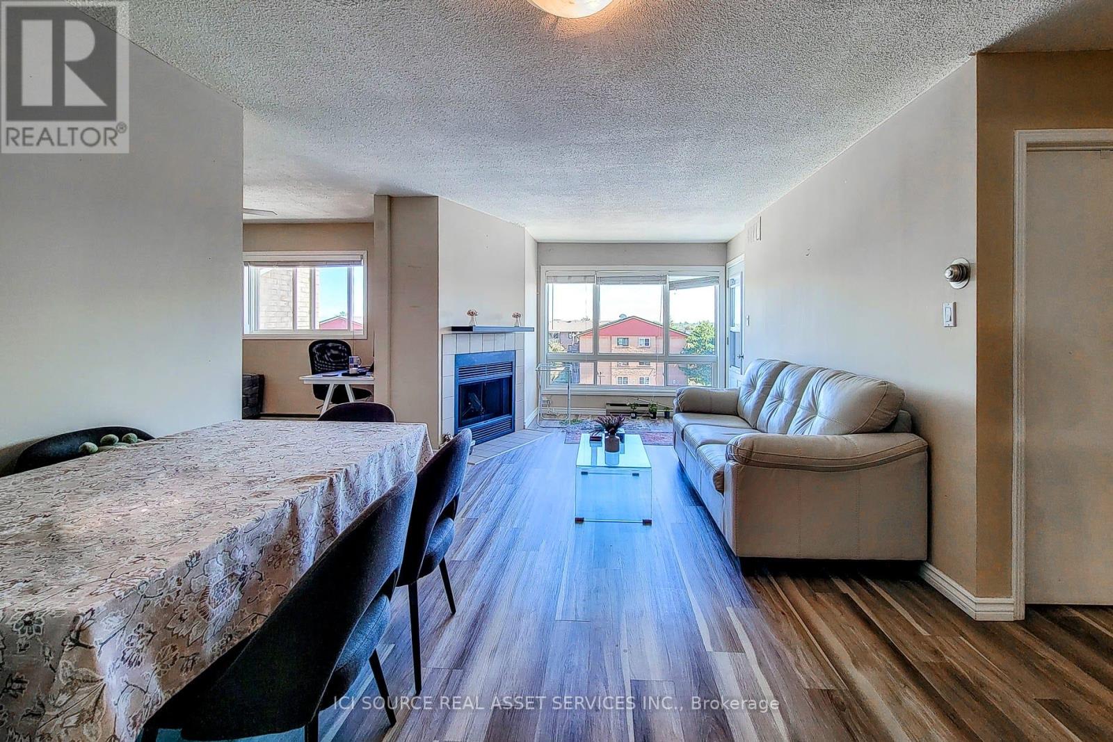 Photo 12 of 411 78 Roehampton Avenue, St Catharines ON
