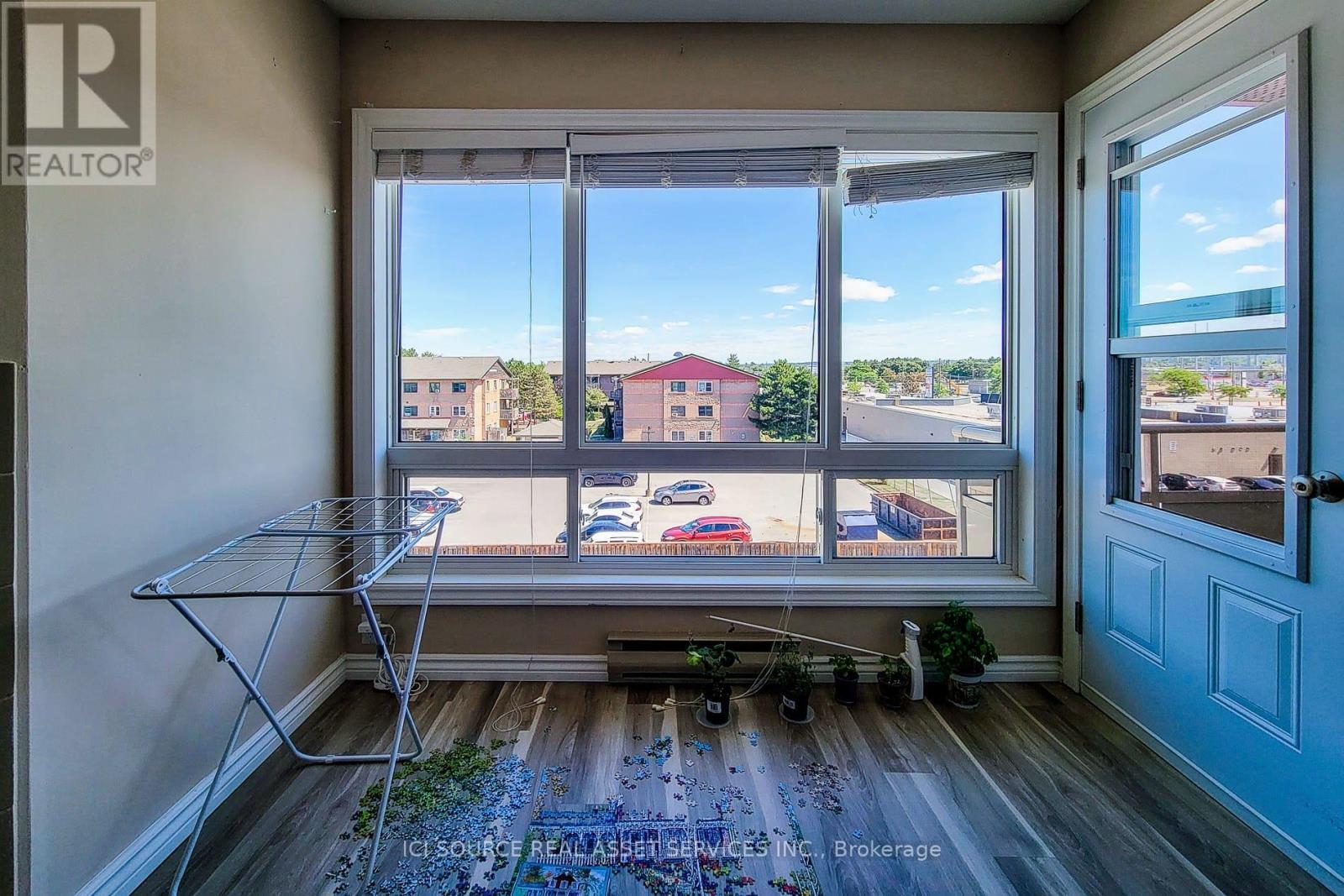 Photo 15 of 411 78 Roehampton Avenue, St Catharines ON