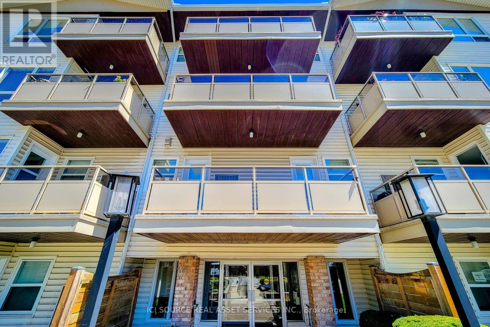 Photo 3 of 411 78 Roehampton Avenue, St Catharines ON