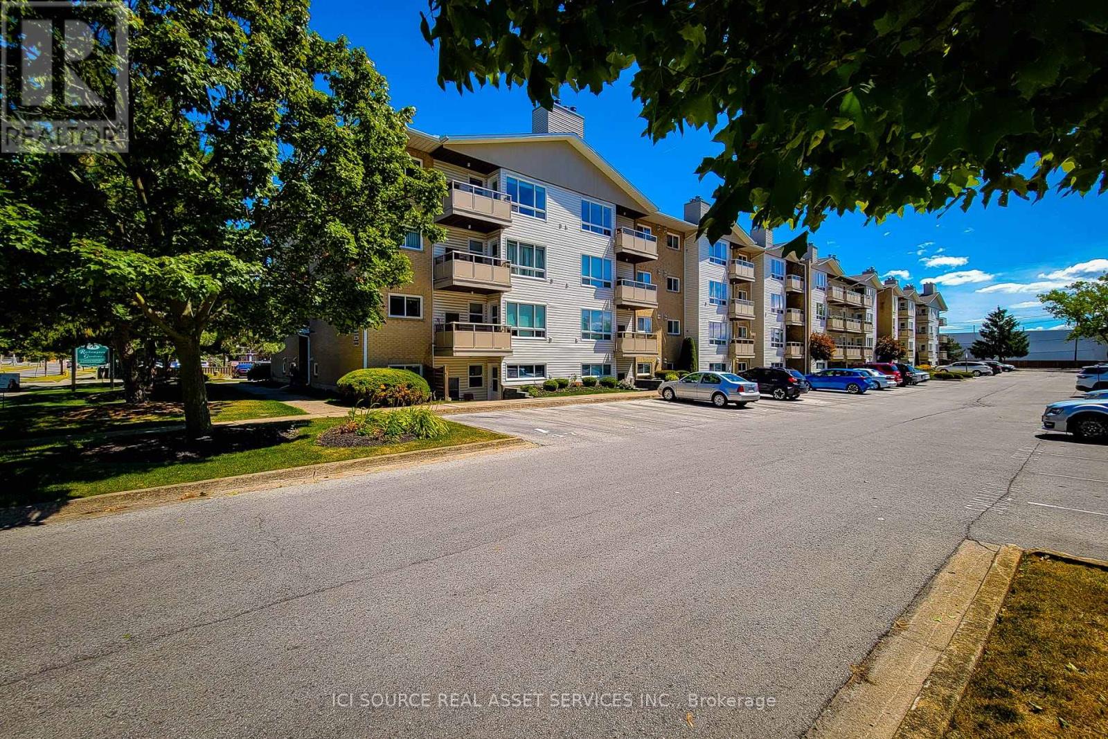 Photo 33 of 411 78 Roehampton Avenue, St Catharines ON