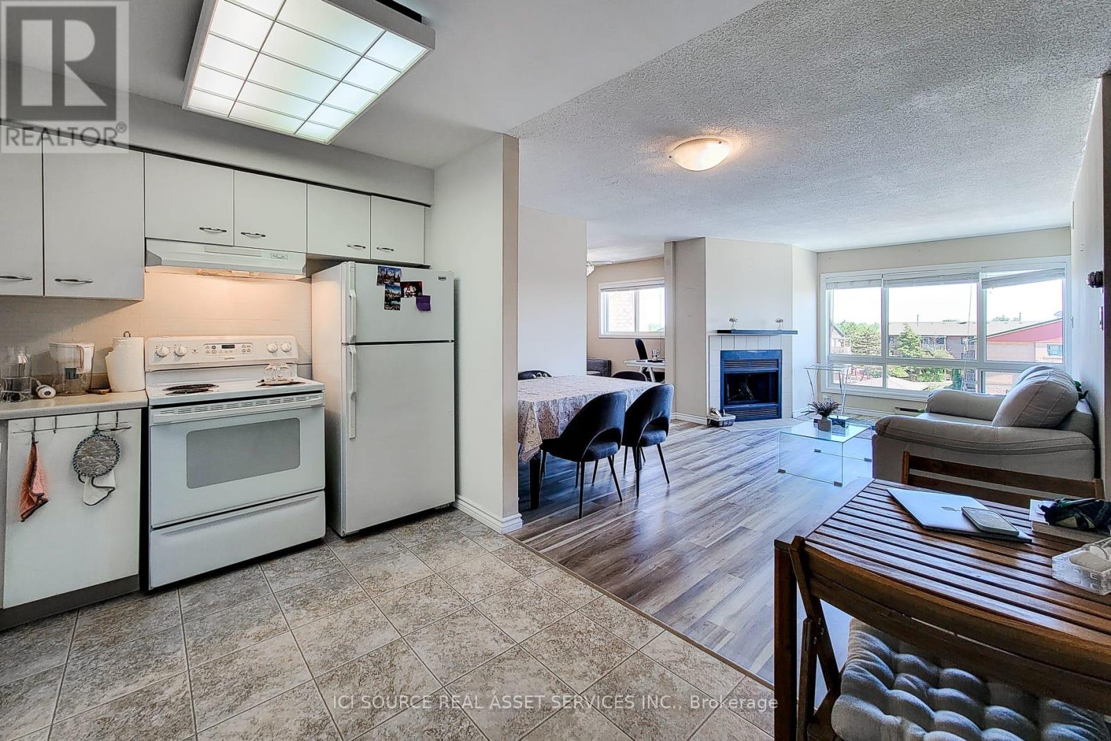Photo 8 of 411 78 Roehampton Avenue, St Catharines ON