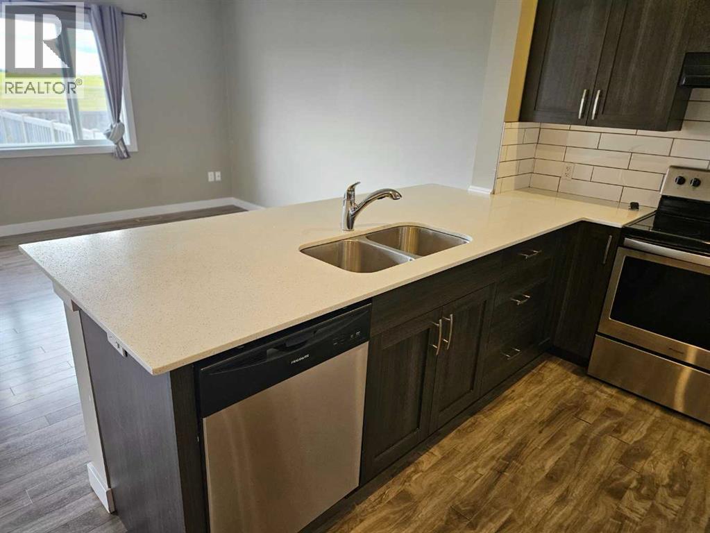 Photo 17 of 9469 92 Street, Wembley AB