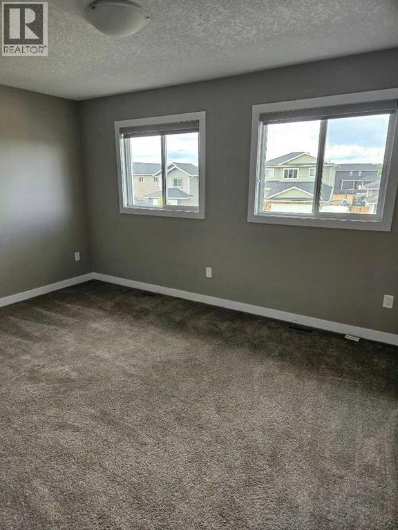 Photo 2 of 9469 92 Street, Wembley AB