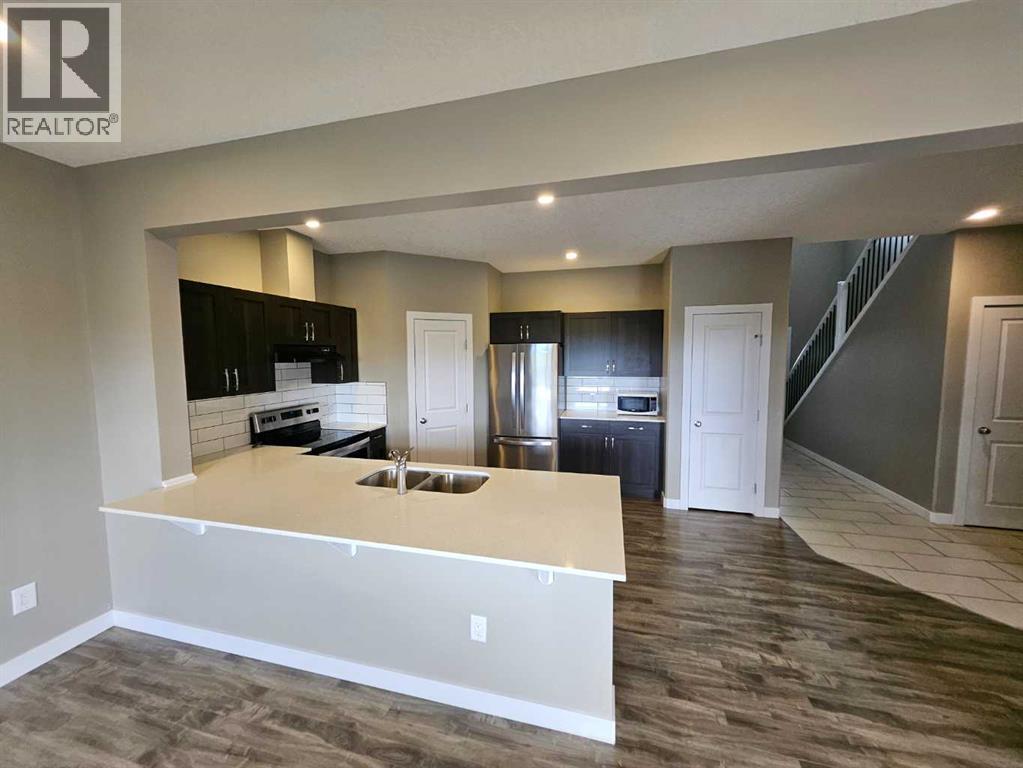 Photo 14 of 9469 92 Street, Wembley AB