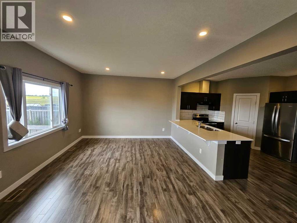 Photo 20 of 9469 92 Street, Wembley AB