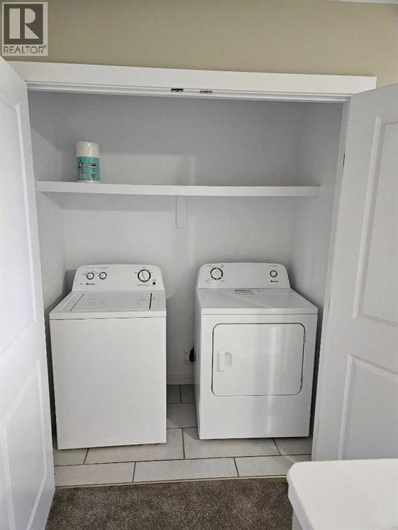 Photo 4 of 9469 92 Street, Wembley AB