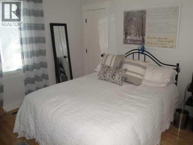 Single Family House Bungalow for Sale in  th Street S Victoria Park Lethbridge 