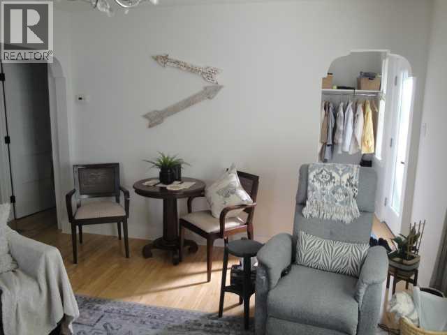 Single Family House Bungalow for Sale in  th Street S Victoria Park Lethbridge 