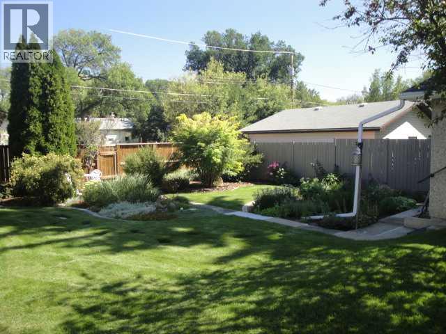 Single Family House Bungalow for Sale in  th Street S Victoria Park Lethbridge 