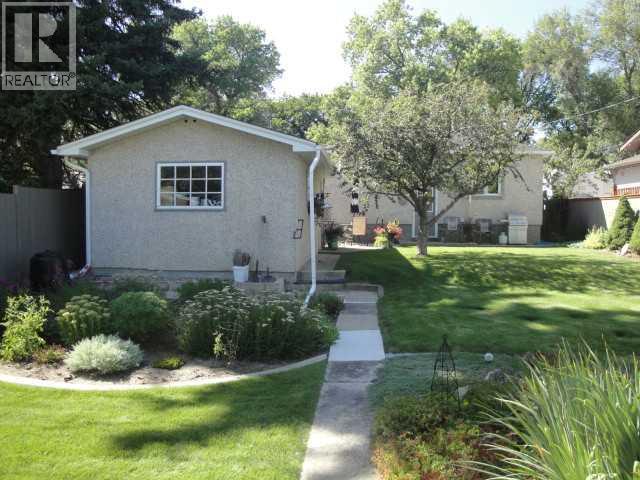 Single Family House Bungalow for Sale in  th Street S Victoria Park Lethbridge 