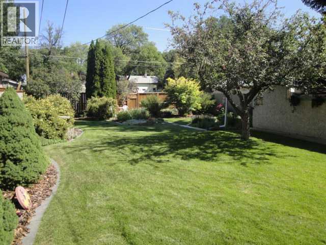 Single Family House Bungalow for Sale in  th Street S Victoria Park Lethbridge 