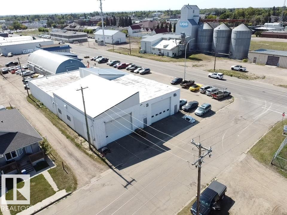 Photo 6 of 5305 49 St, Wetaskiwin AB