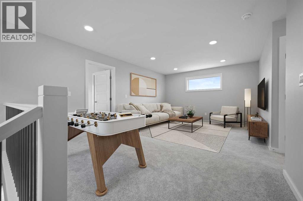 Single Family House for Sale in  Emmett Crescent Evergreen Red Deer 
