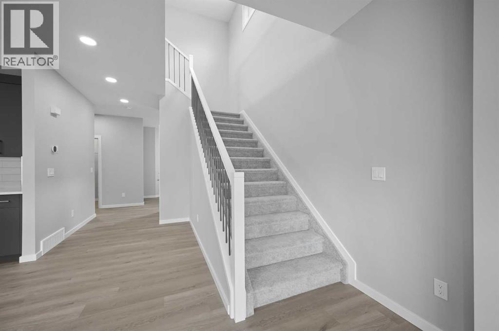 Single Family House for Sale in  Emmett Crescent Evergreen Red Deer 