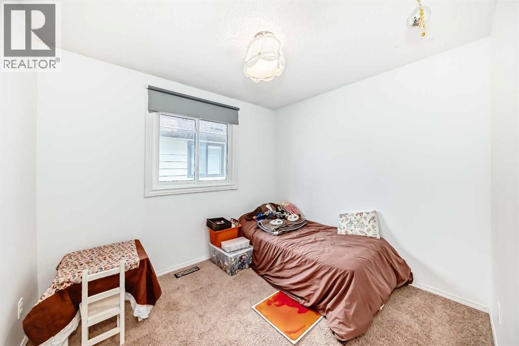 Photo 25 of 8627 34 Avenue Nw, Calgary AB