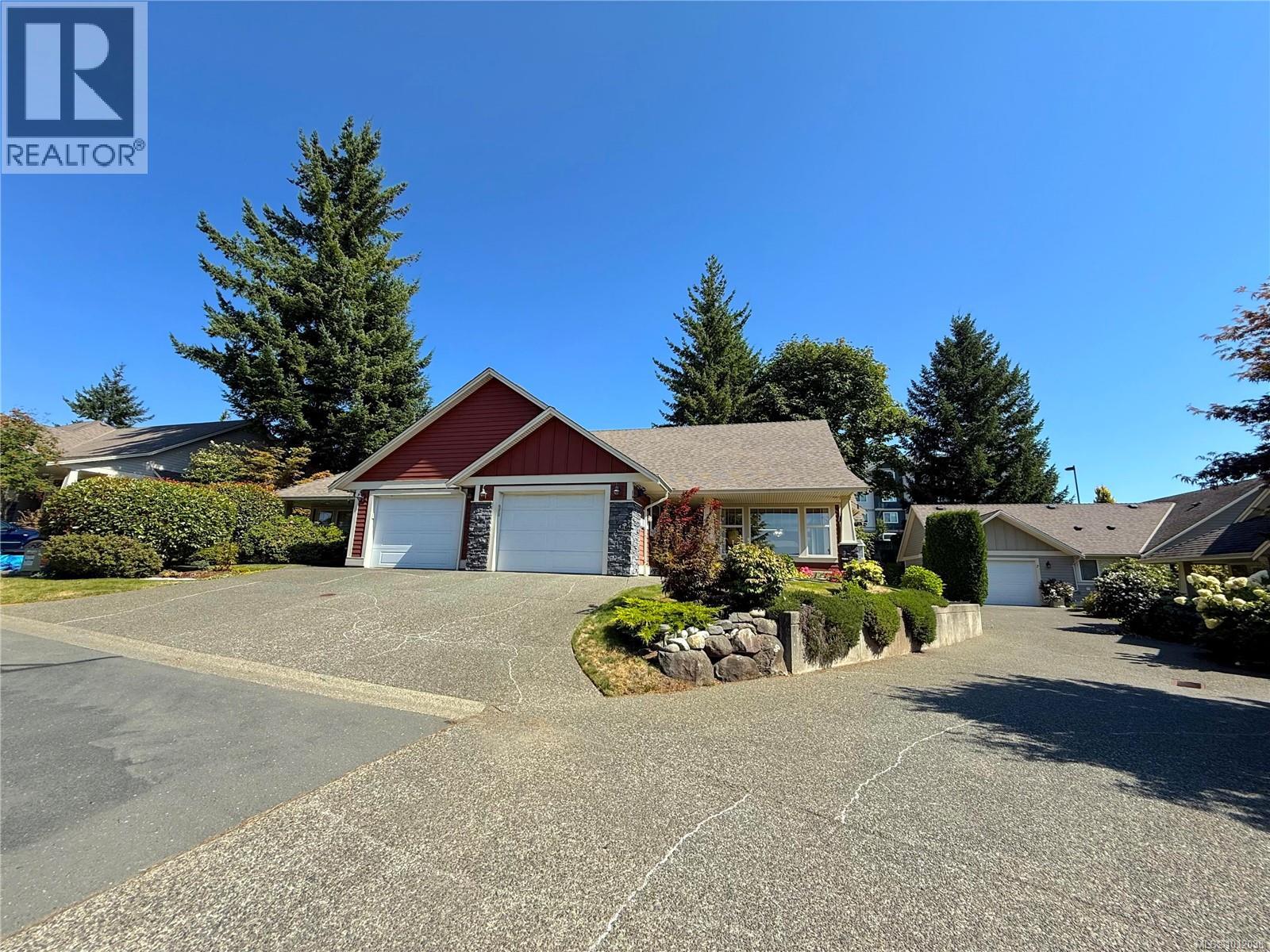 Photo 13 of 6 769 Merecroft Rd, Campbell River BC