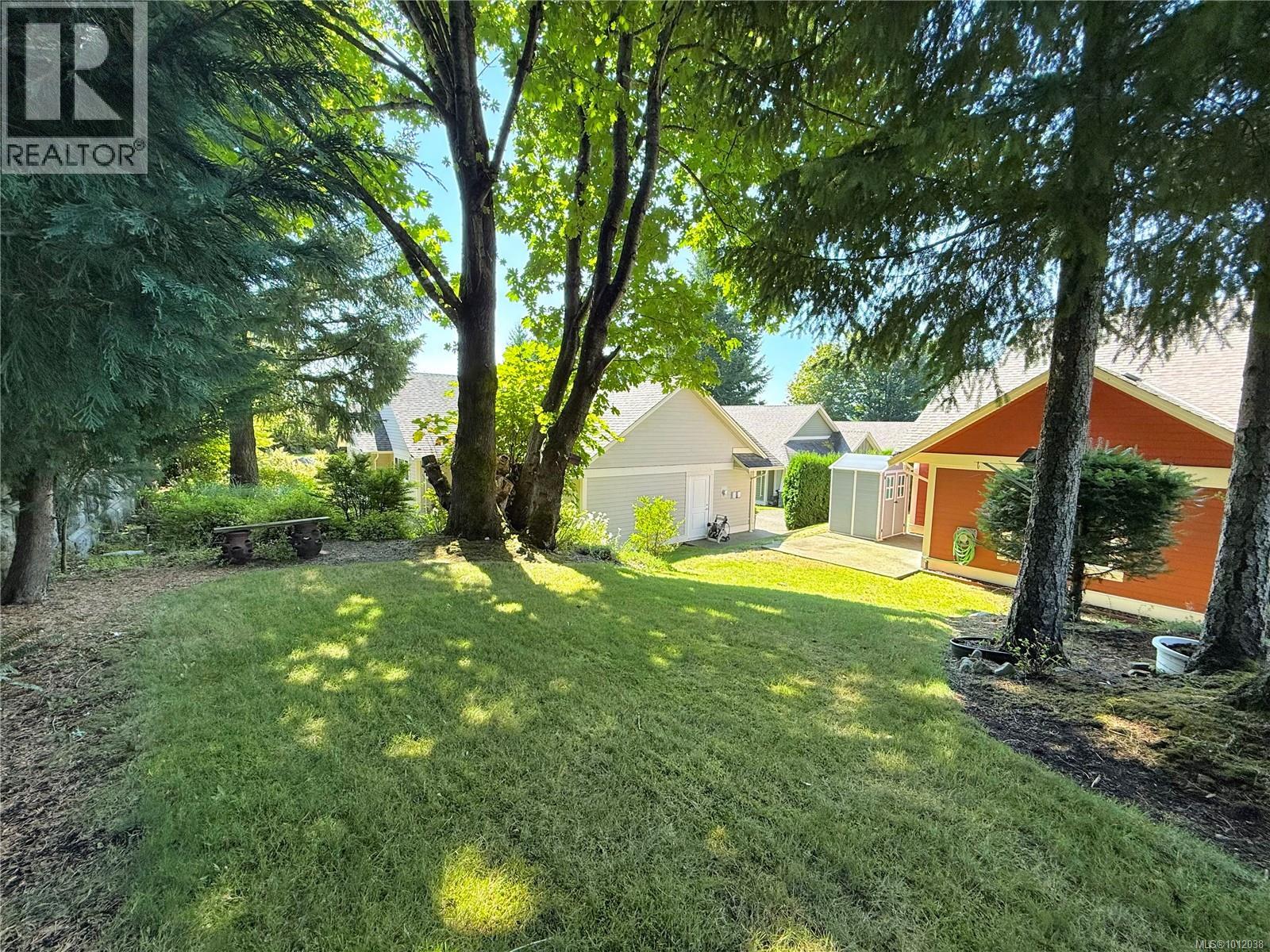 Photo 10 of 6 769 Merecroft Rd, Campbell River BC