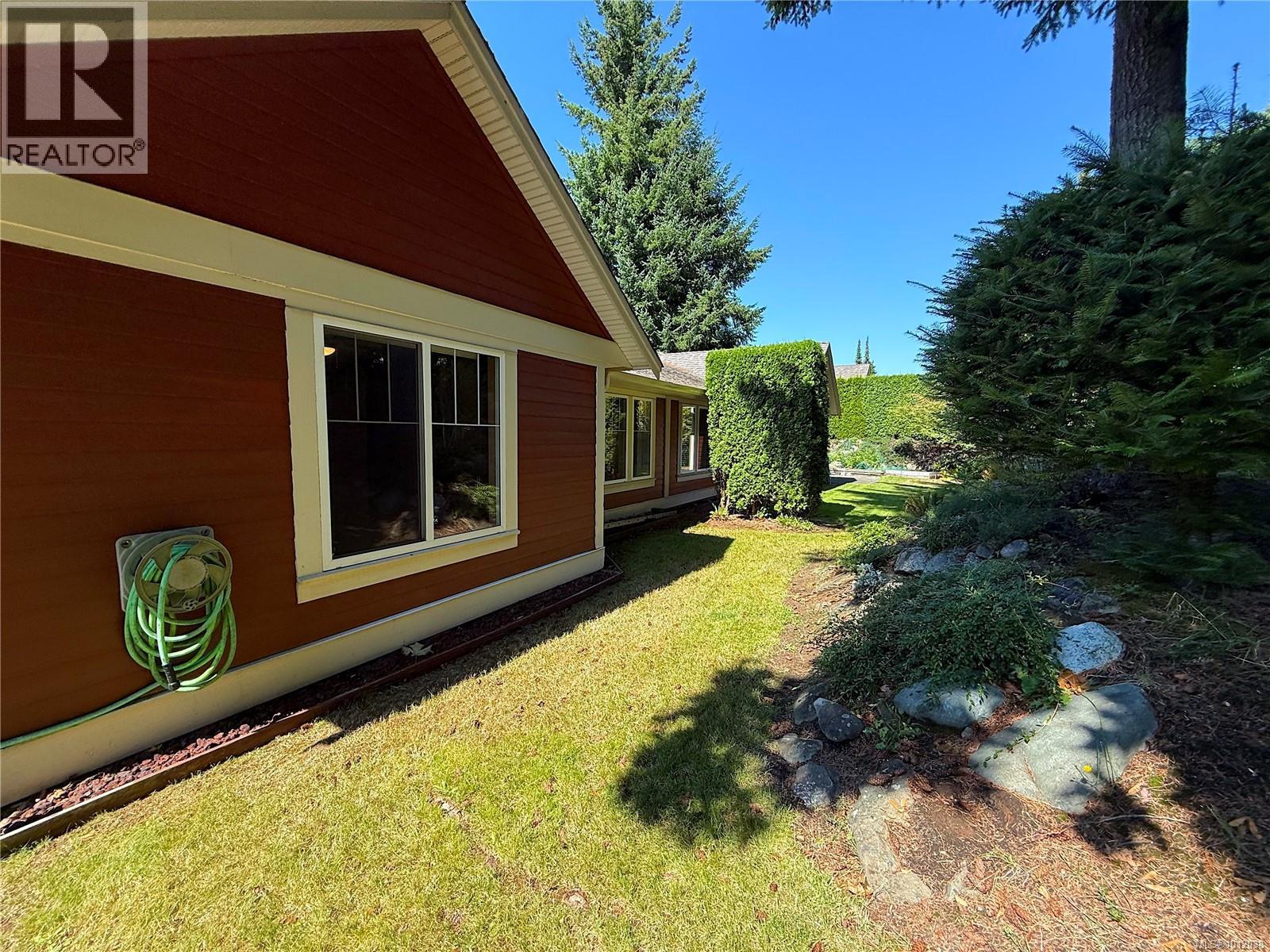 Photo 11 of 6 769 Merecroft Rd, Campbell River BC