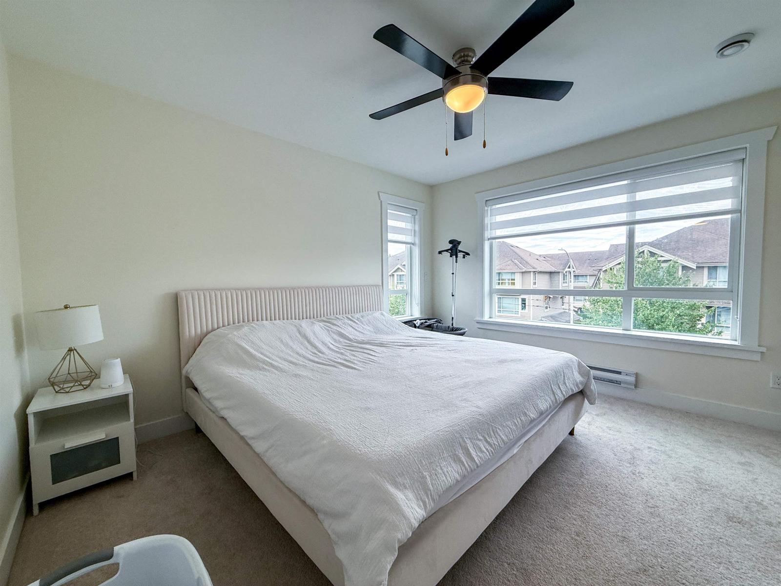 Photo 11 of 19 19743 55 A Avenue, Langley BC