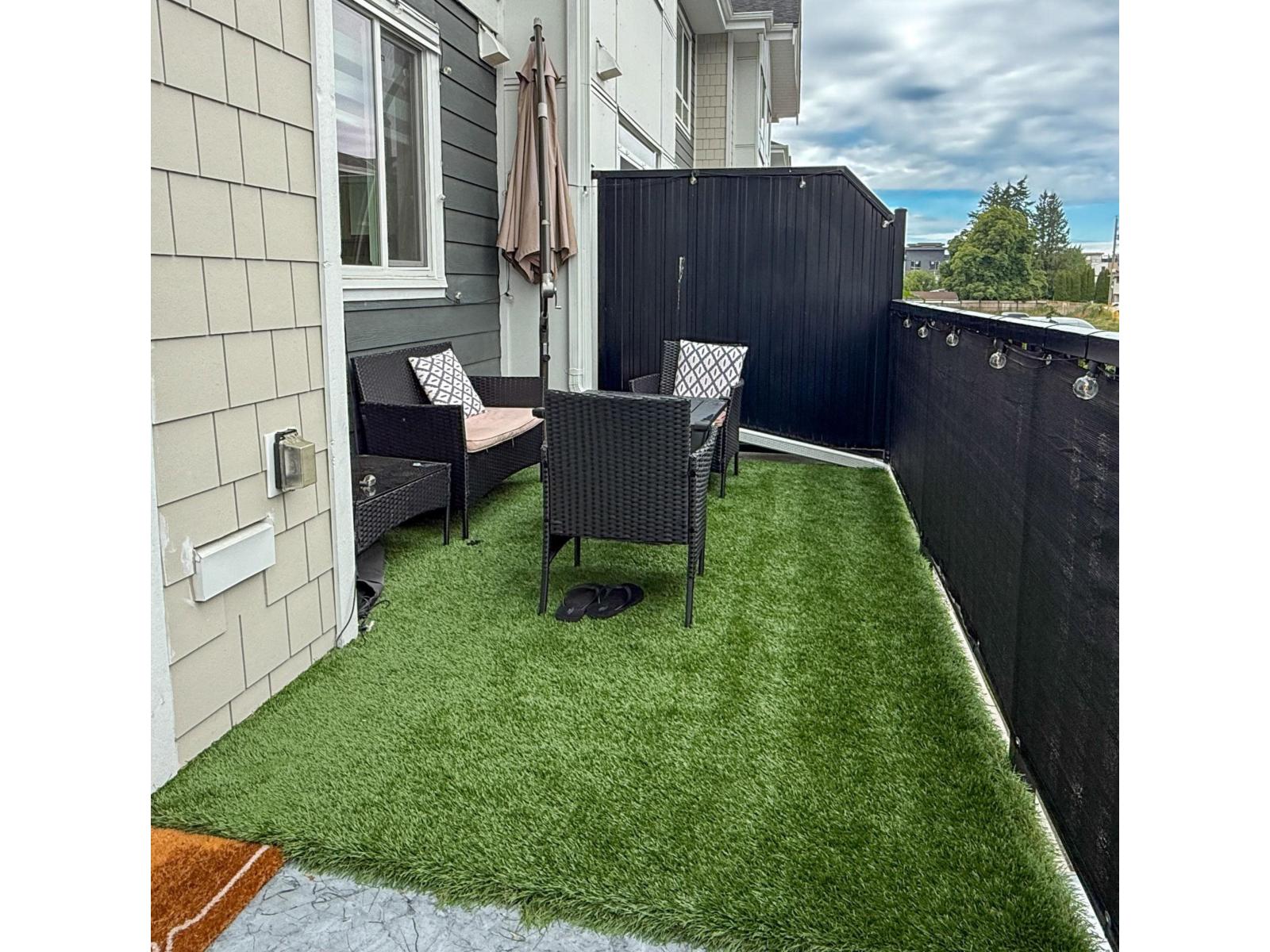 Photo 25 of 19 19743 55 A Avenue, Langley BC