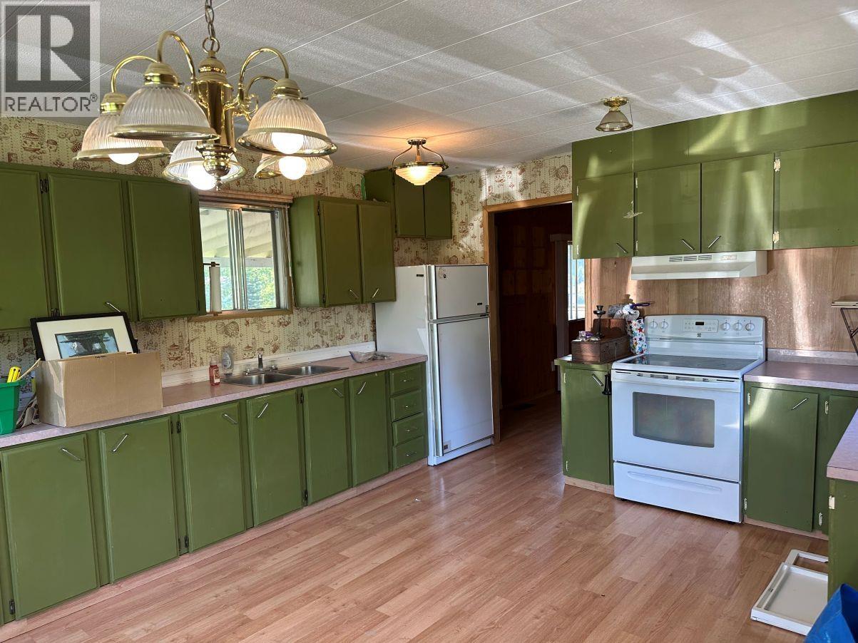 7485 SUNHILL ROAD, Prince George
