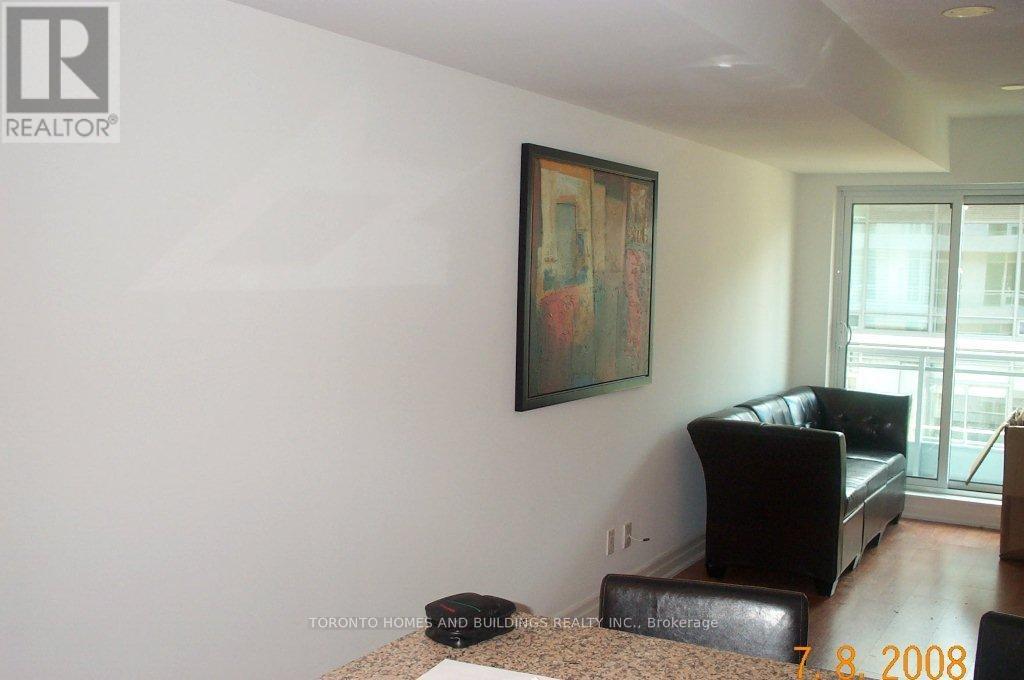 Photo 3 of 1007 8 Scollard Street, Toronto ON