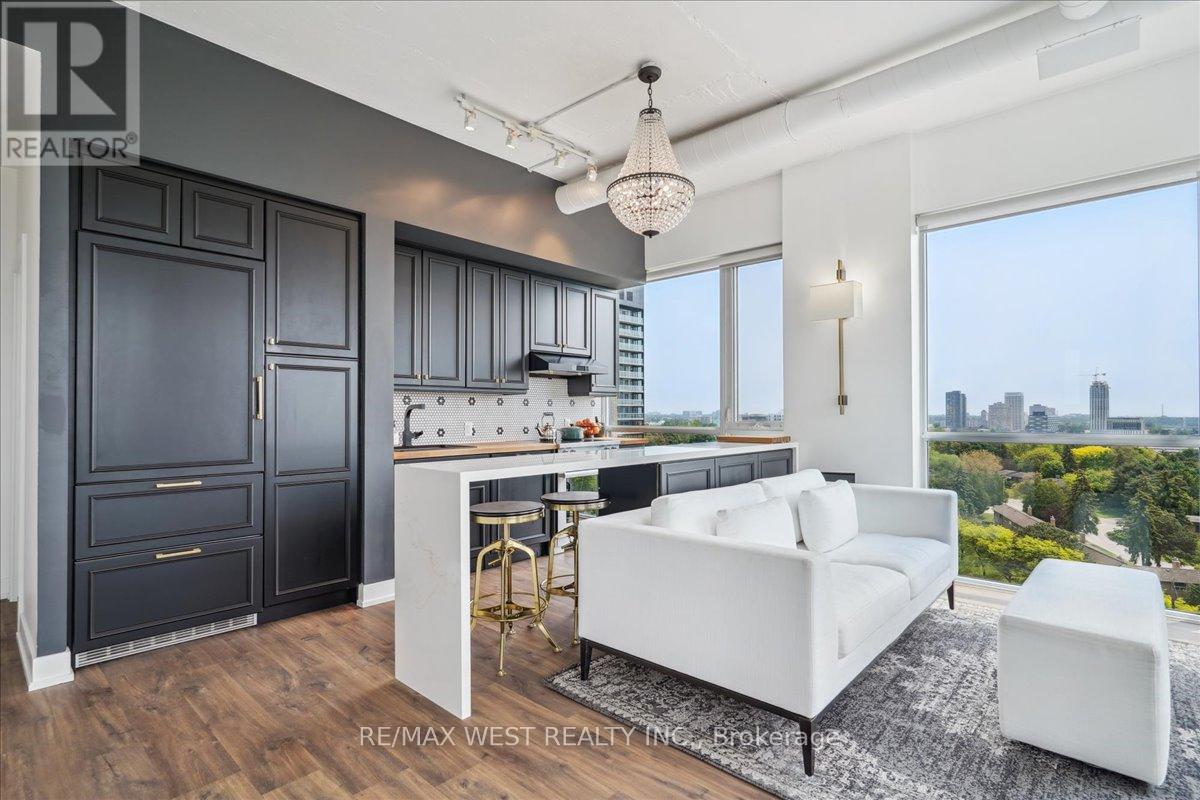 Photo 3 of 1010 75 The Donway W, Toronto ON