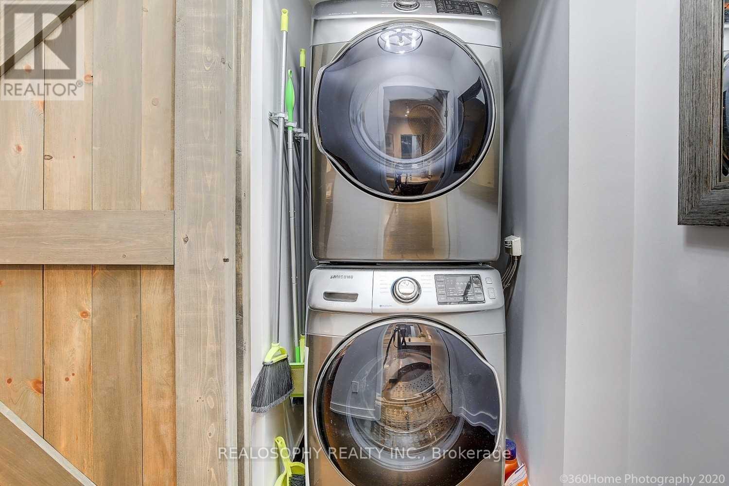 Photo 18 of 110 1030 King Street W, Toronto ON