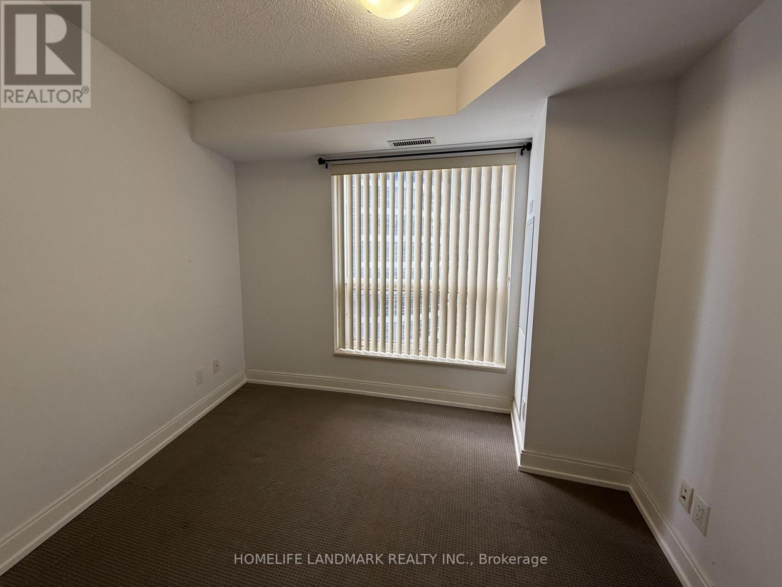 Photo 13 of 2419 135 Village Green Square, Toronto ON
