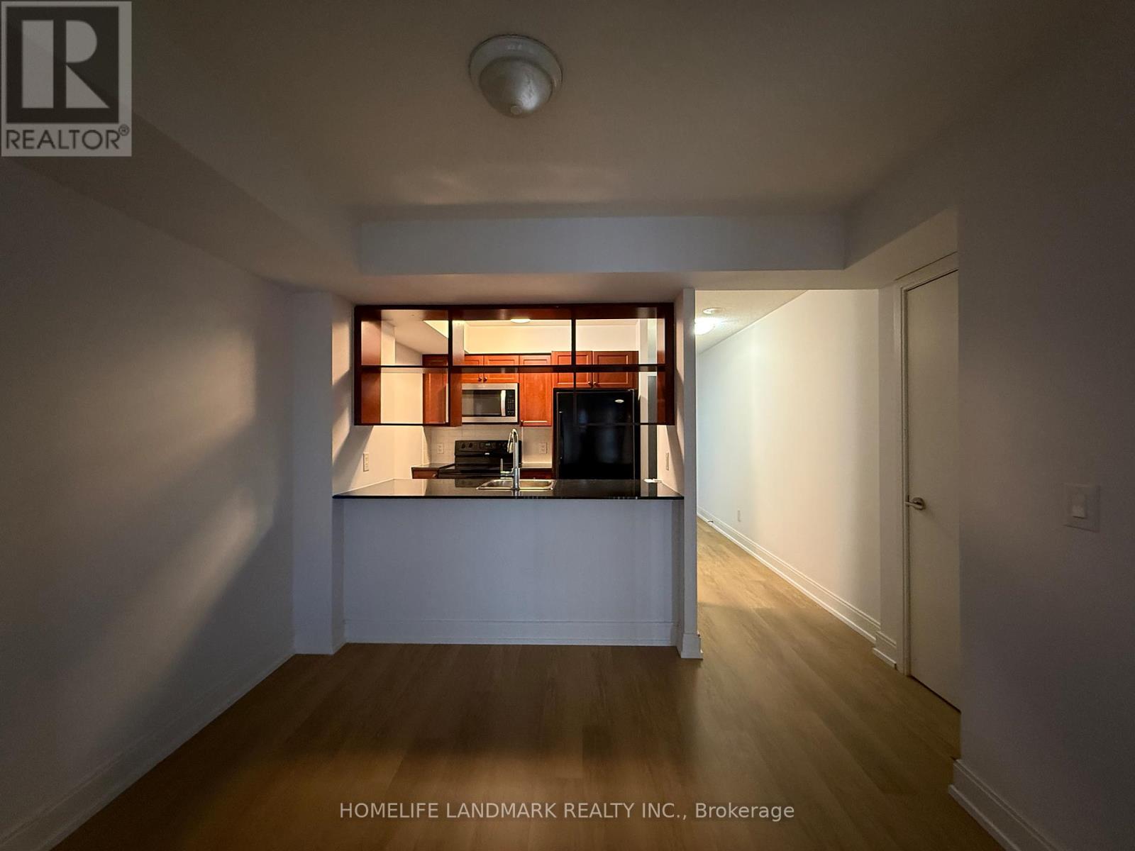 Photo 1 of 2419 135 Village Green Square, Toronto ON