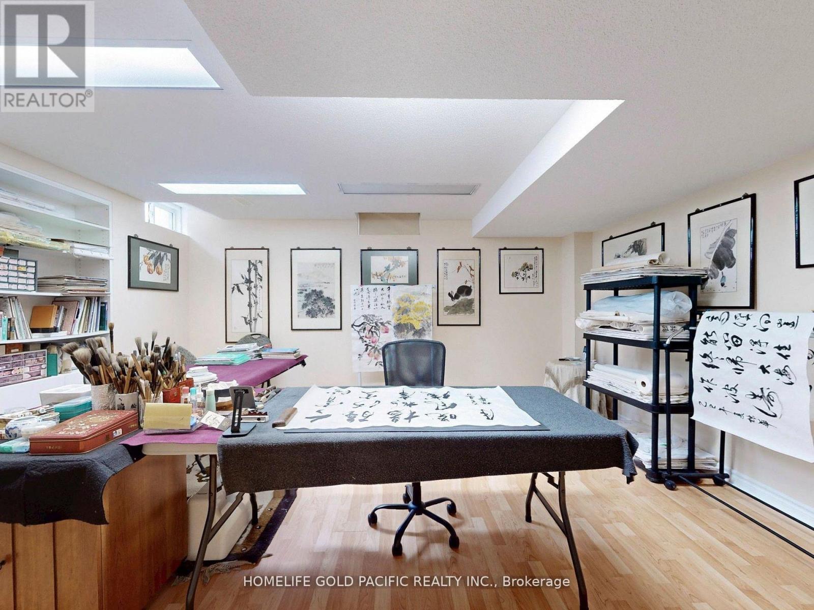 Photo 35 of 51 Winter Creek Crescent, Markham ON