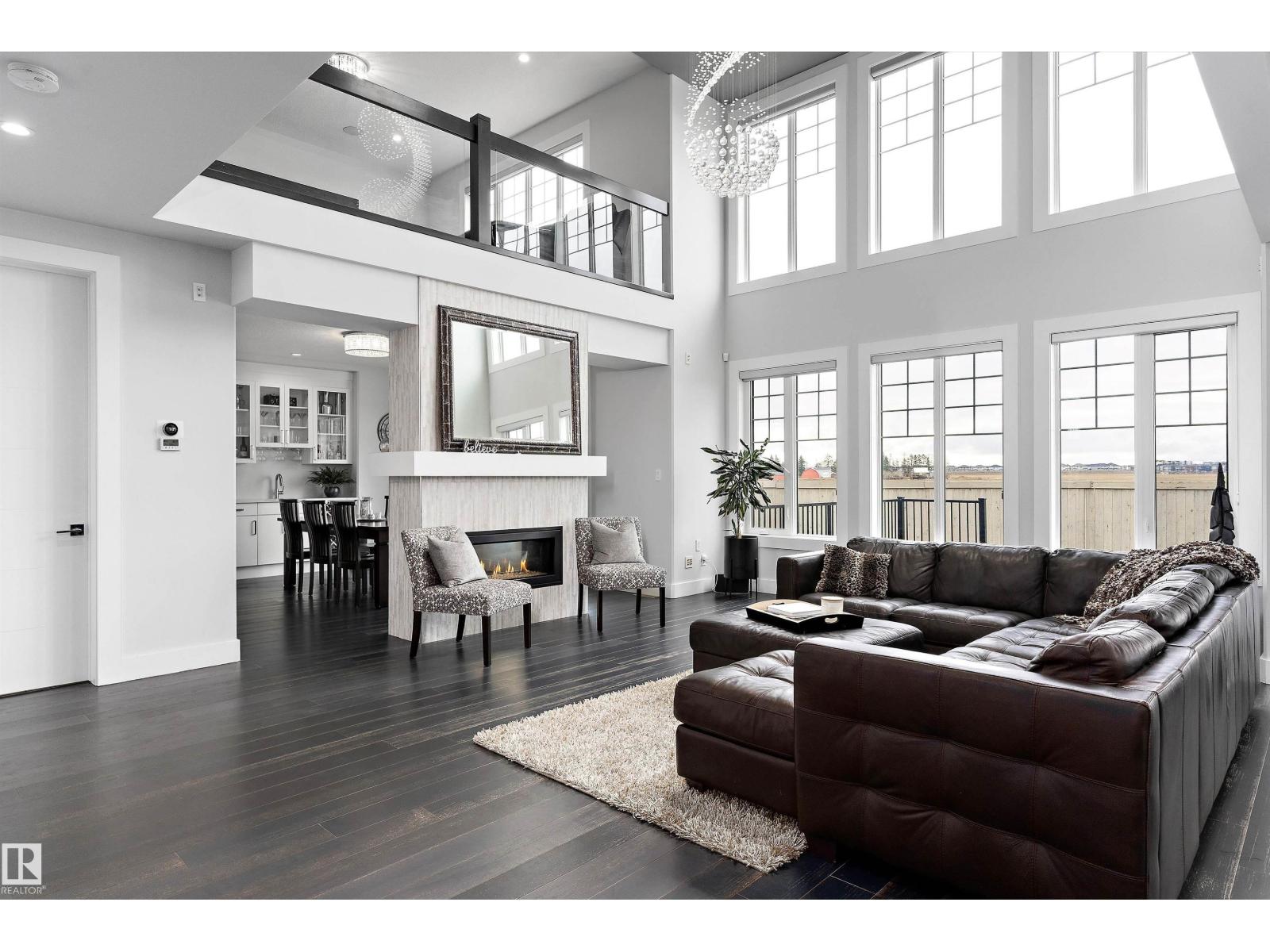 Photo 9 of 3009 Keswick Wy Sw, Edmonton AB