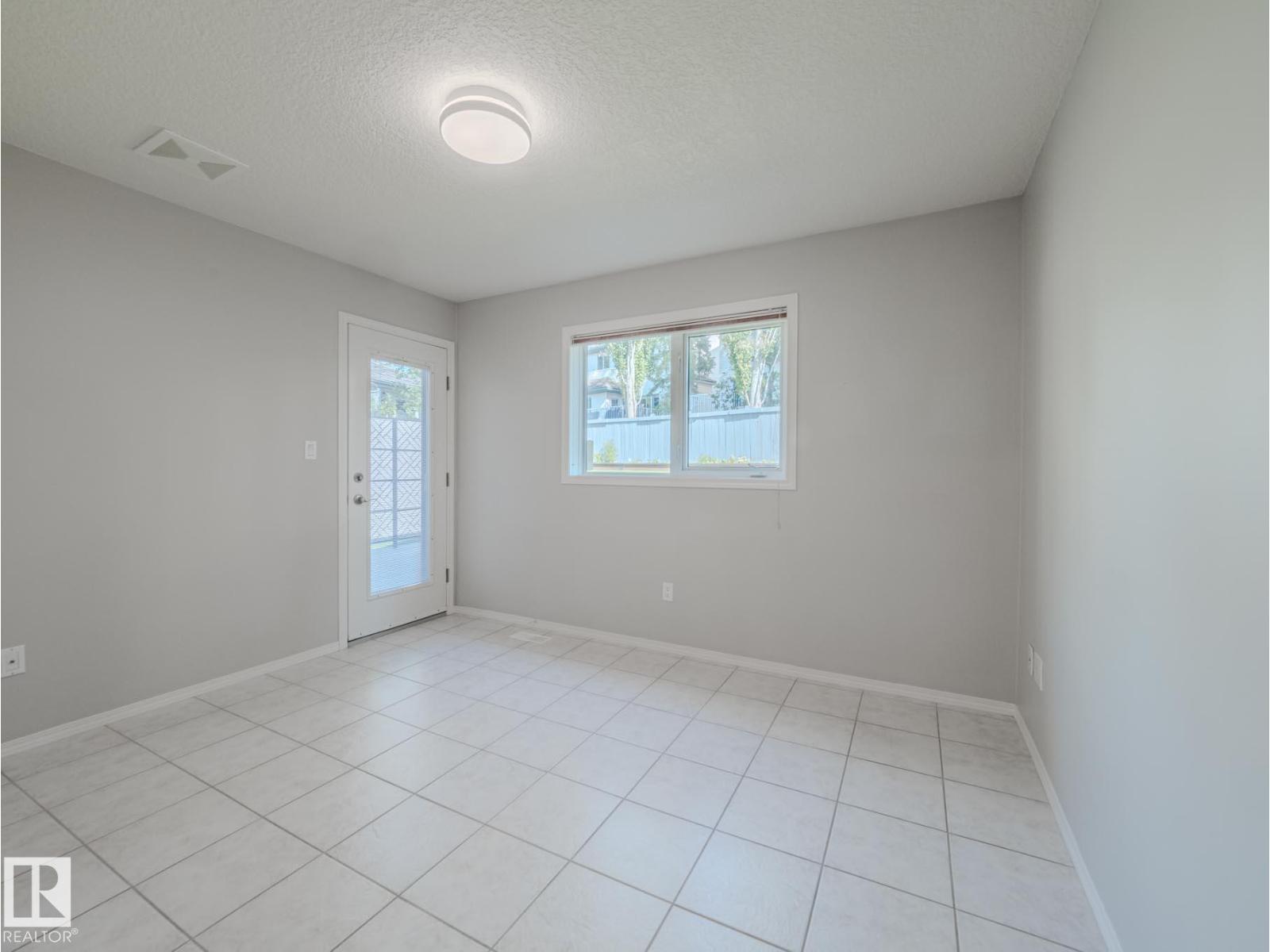 Photo 29 of 124 215 Blackburn E Sw, Edmonton AB