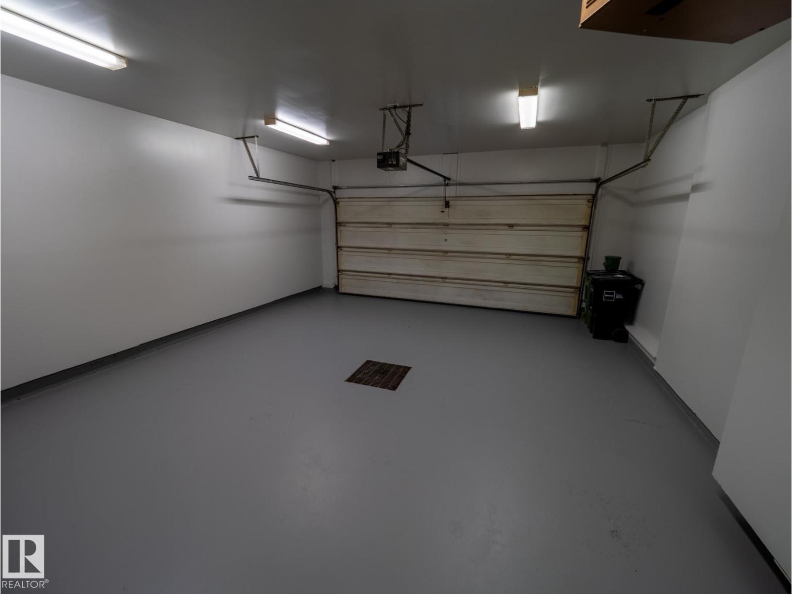 Photo 15 of 124 215 Blackburn E Sw, Edmonton AB