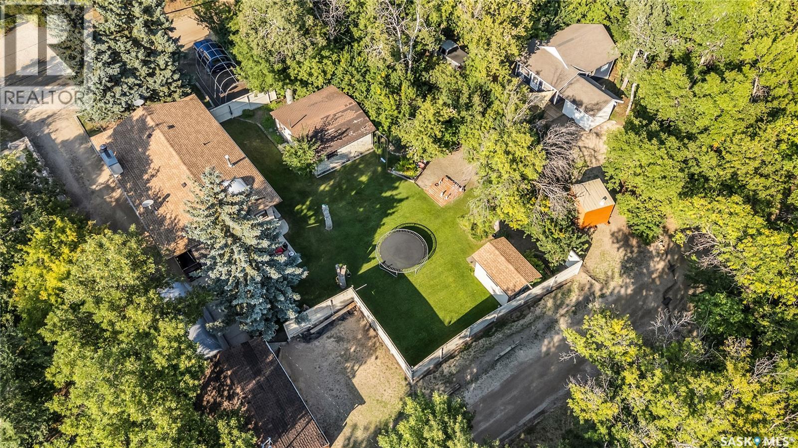 Photo 1 of 471 Green Avenue, Regina Beach SK