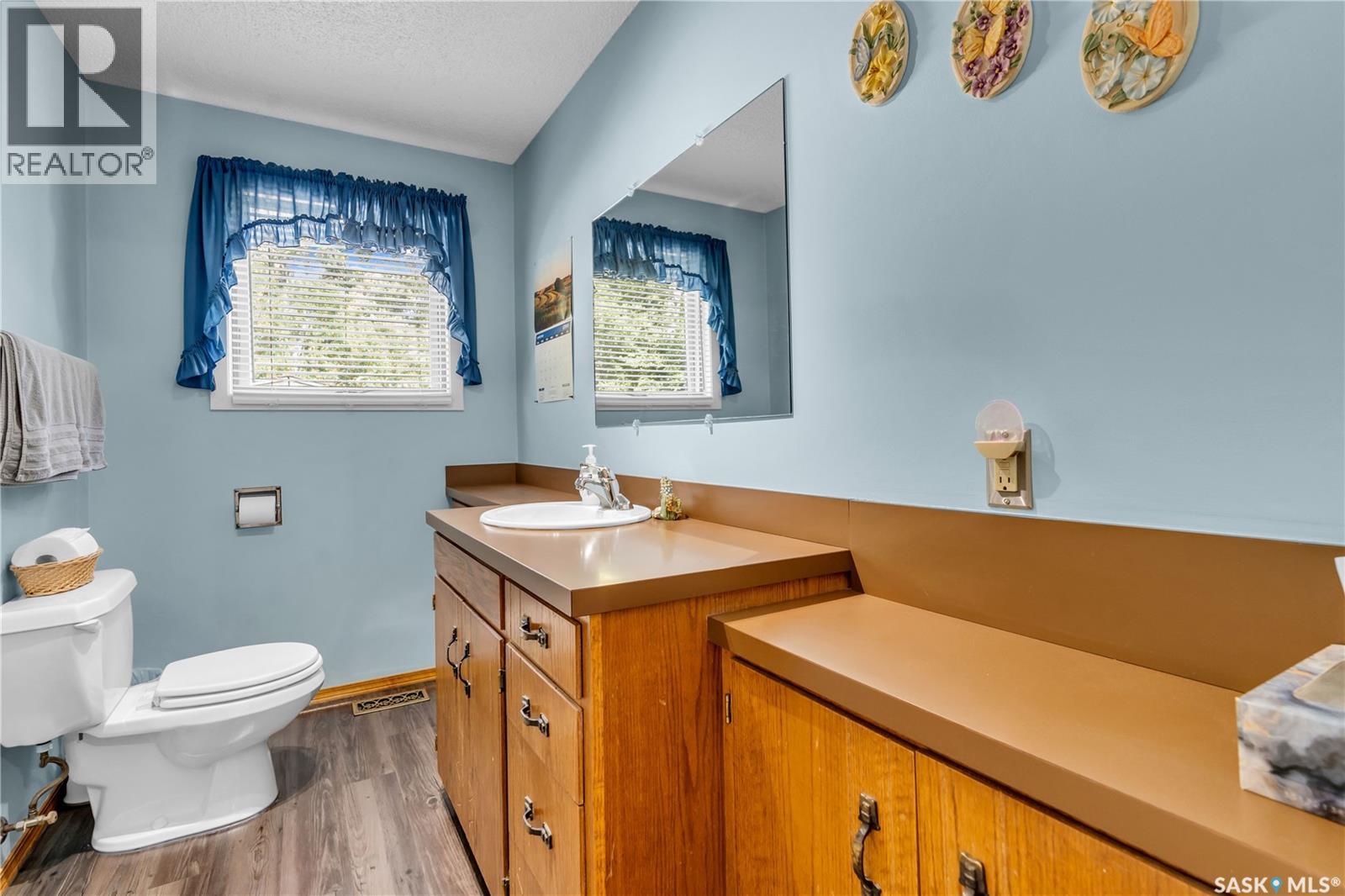 Photo 14 of 471 Green Avenue, Regina Beach SK