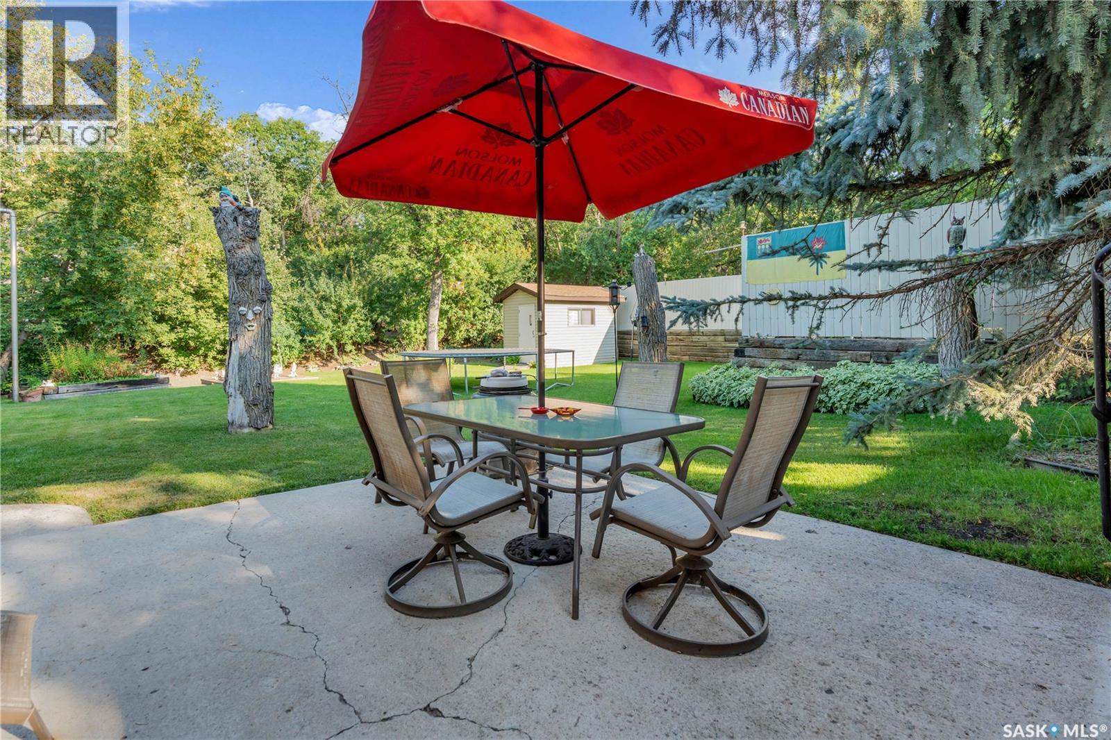 Photo 16 of 471 Green Avenue, Regina Beach SK