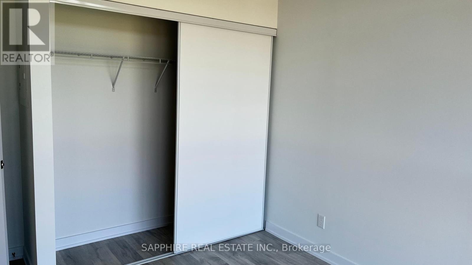 Photo 10 of 617 251 Manitoba Street, Toronto ON