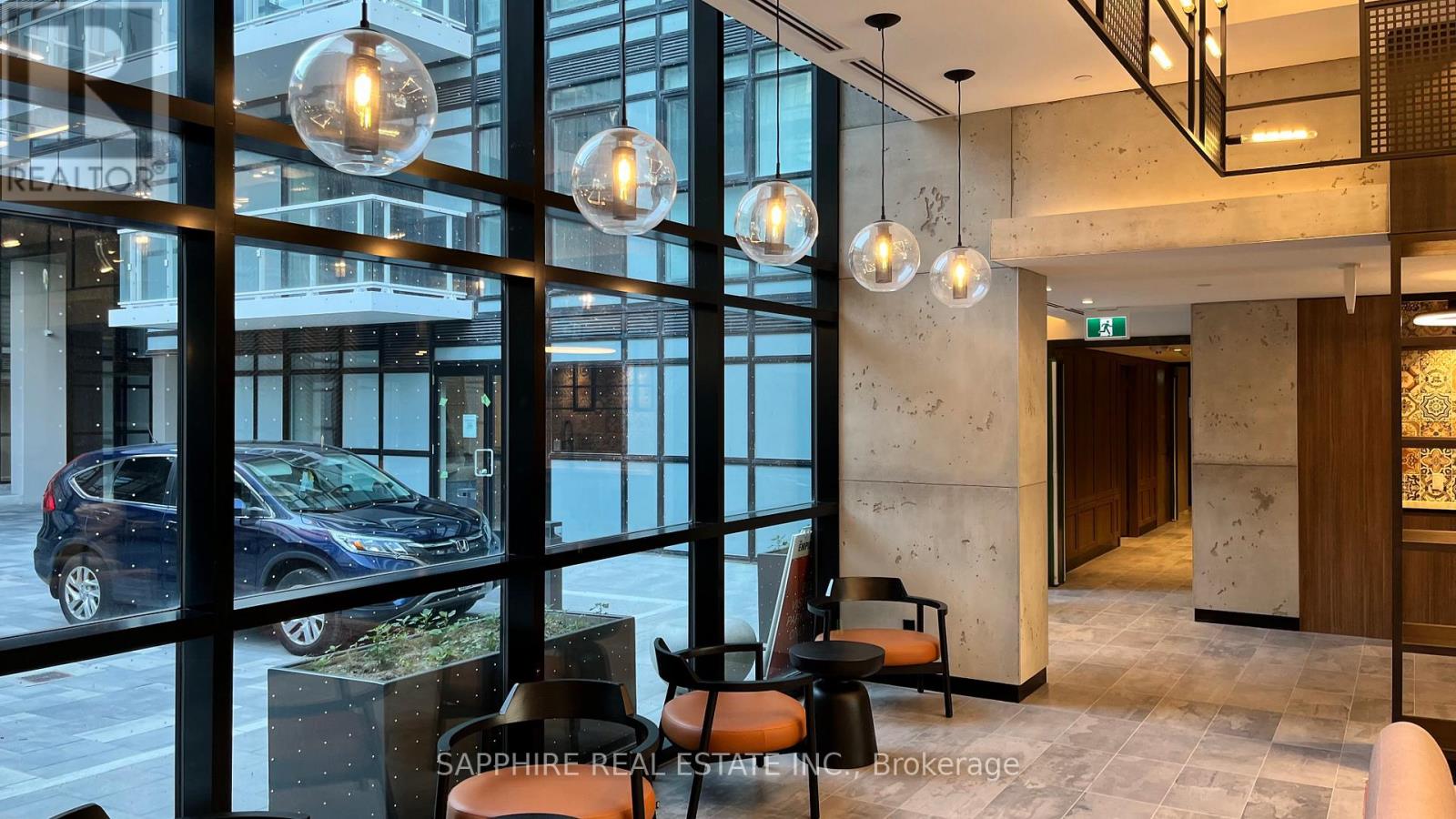 Photo 2 of 617 251 Manitoba Street, Toronto ON