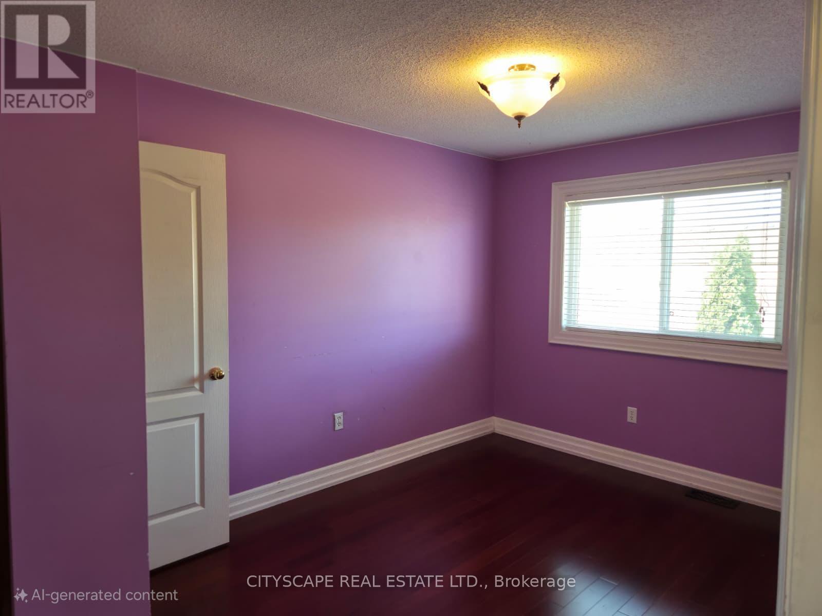 Photo 10 of 5955 Tenth Line, Mississauga ON