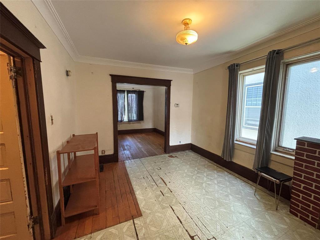 Photo 1 of 550 St Johns Avenue, Winnipeg MB
