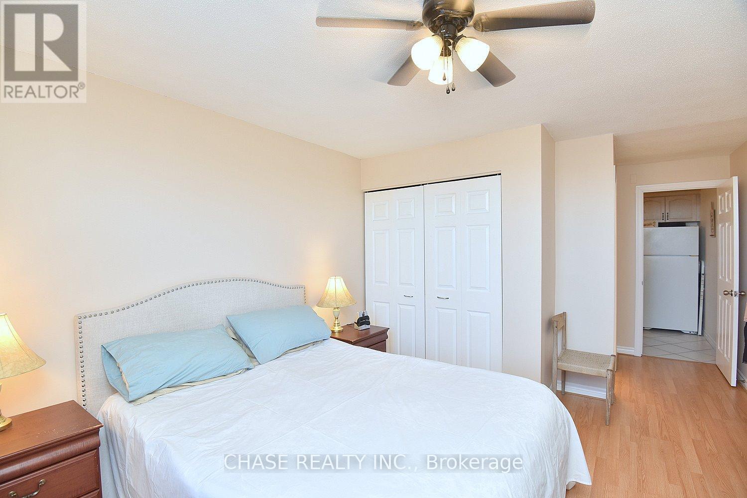 Photo 12 of 303 893 Concession Street, Hamilton ON