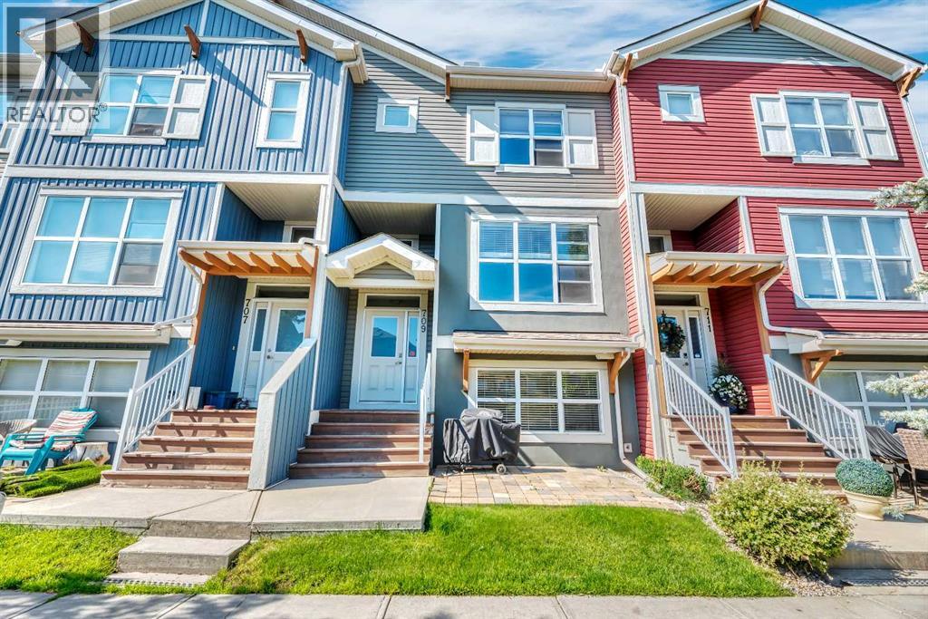 Photo 1 of 709 10 Auburn Bay Avenue Se, Calgary AB