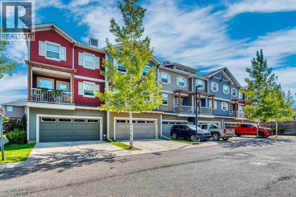 Photo 4 of 709 10 Auburn Bay Avenue Se, Calgary AB