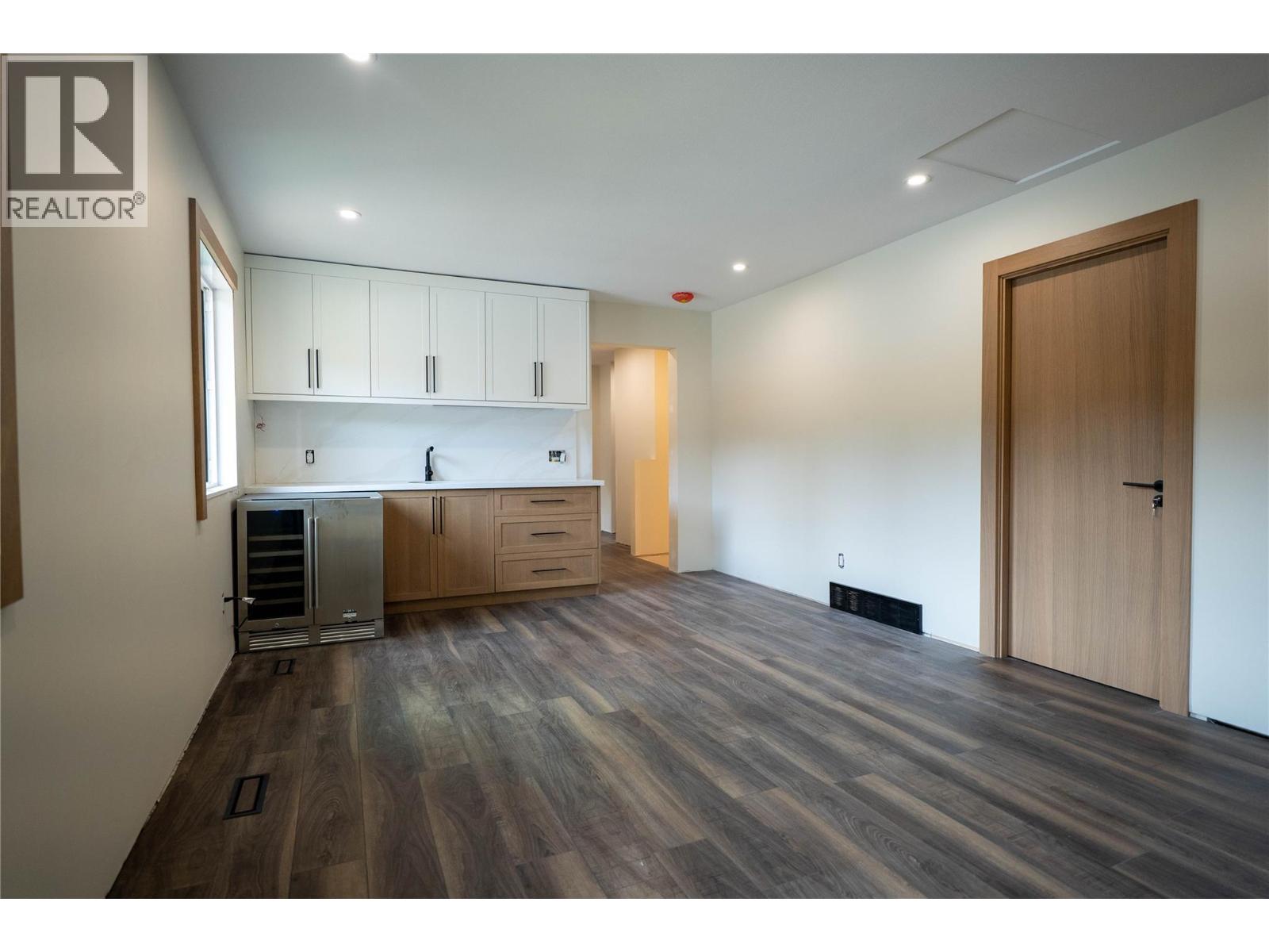 109 River Drive, Cranbrook