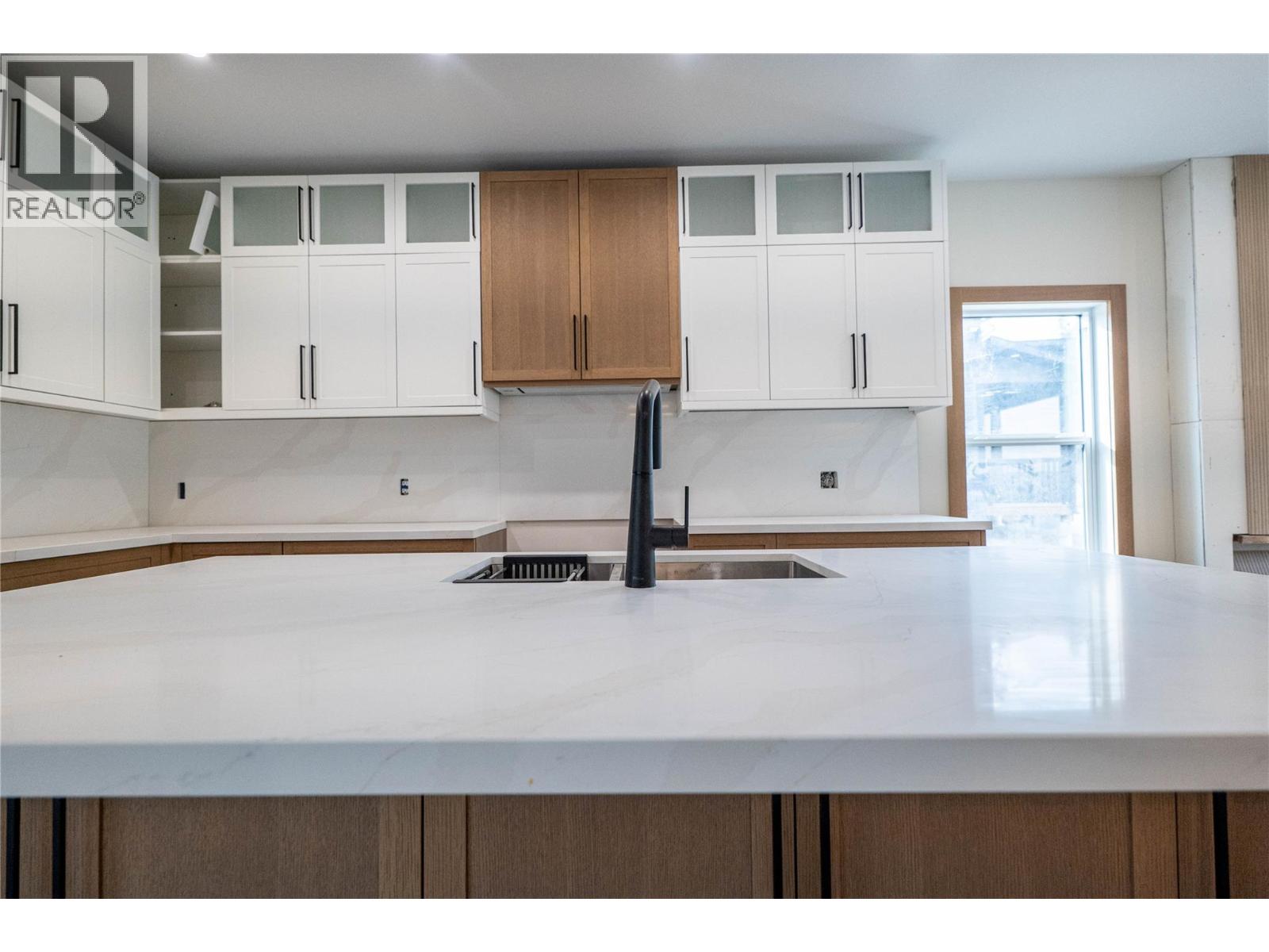 109 River Drive, Cranbrook