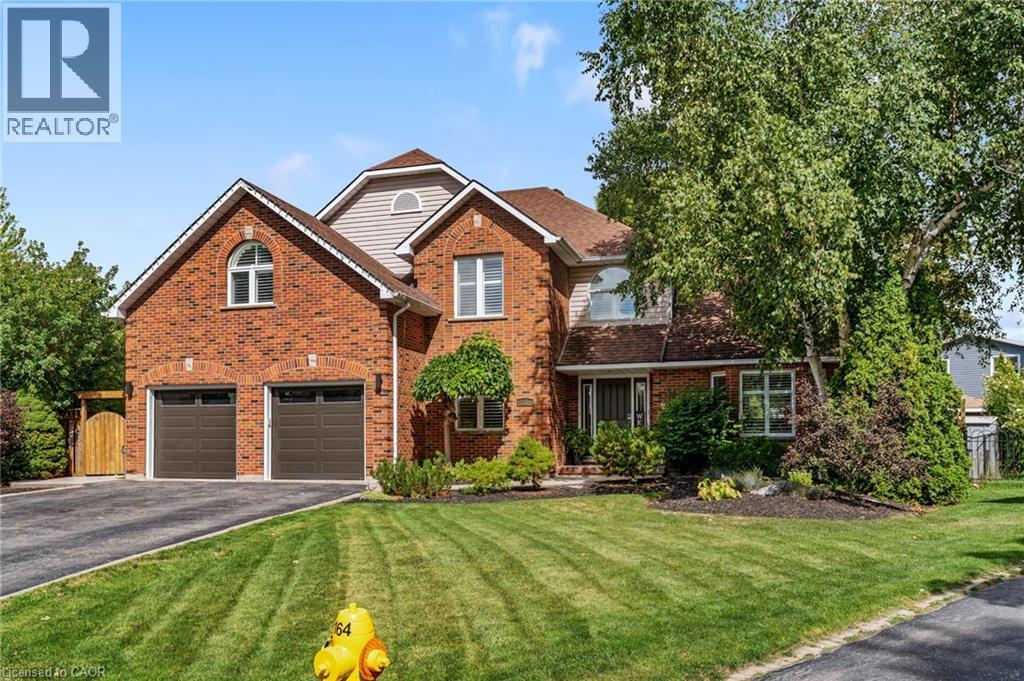 Photo 14 of 17 Kintyre Court, Caledonia ON