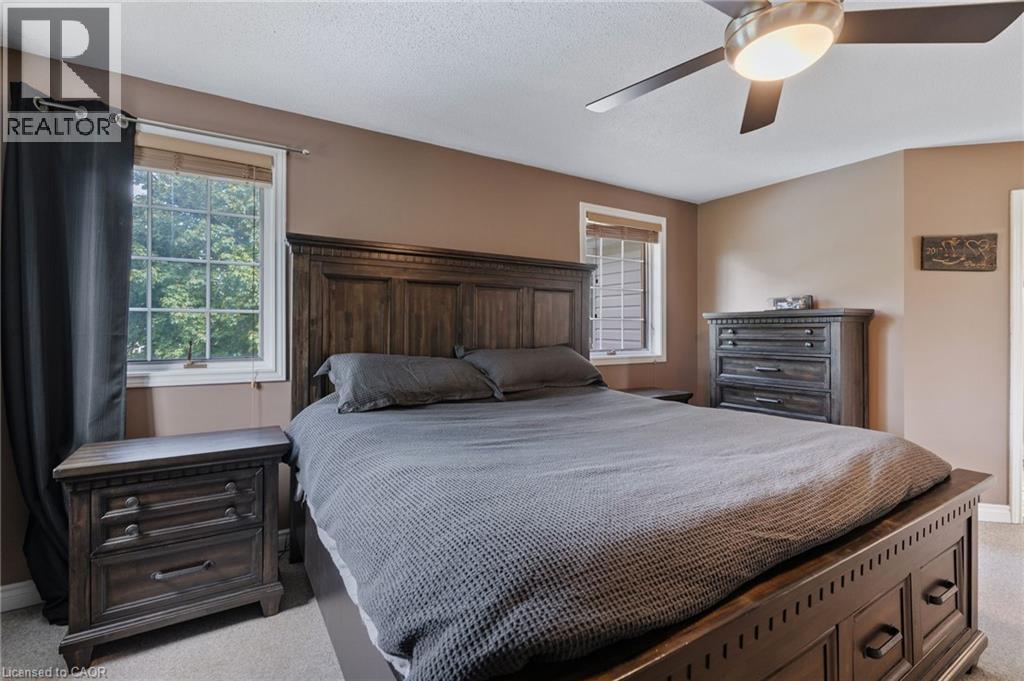 Photo 44 of 17 Kintyre Court, Caledonia ON